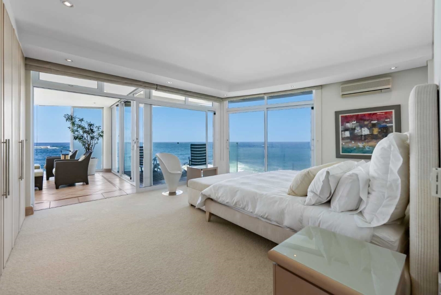 3 Bedroom Property for Sale in Clifton Western Cape